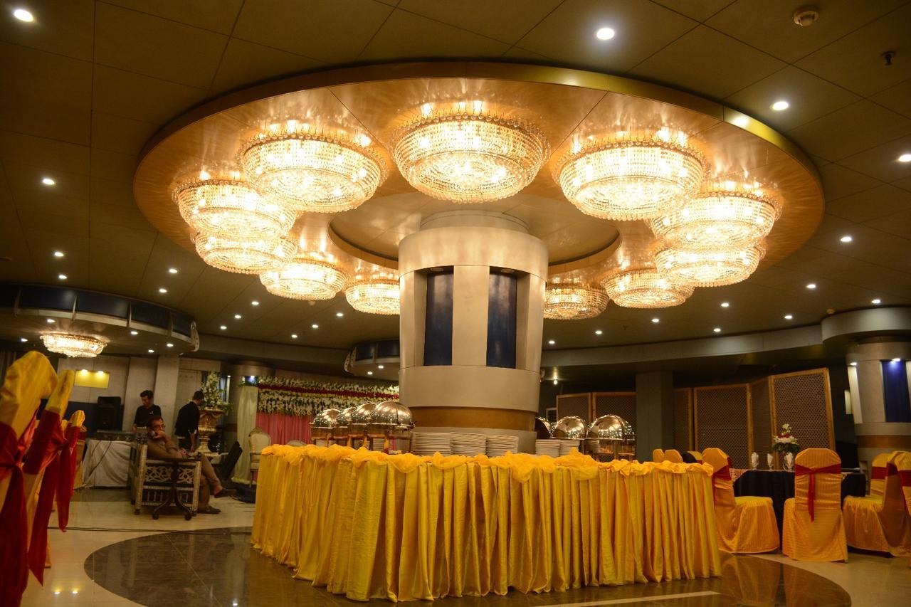 Hotel Leaders Inn Лахор Екстериор снимка